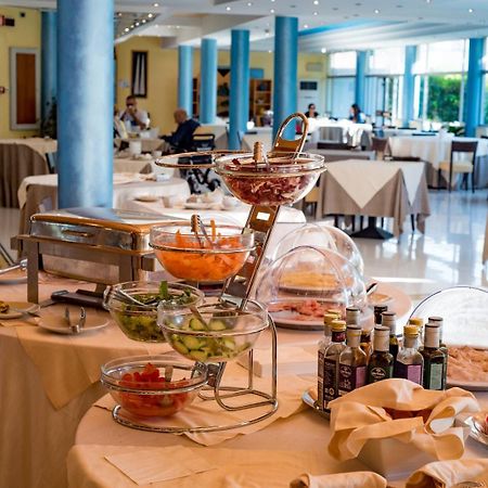 Albergo Mediterraneo Terracina Esterno foto