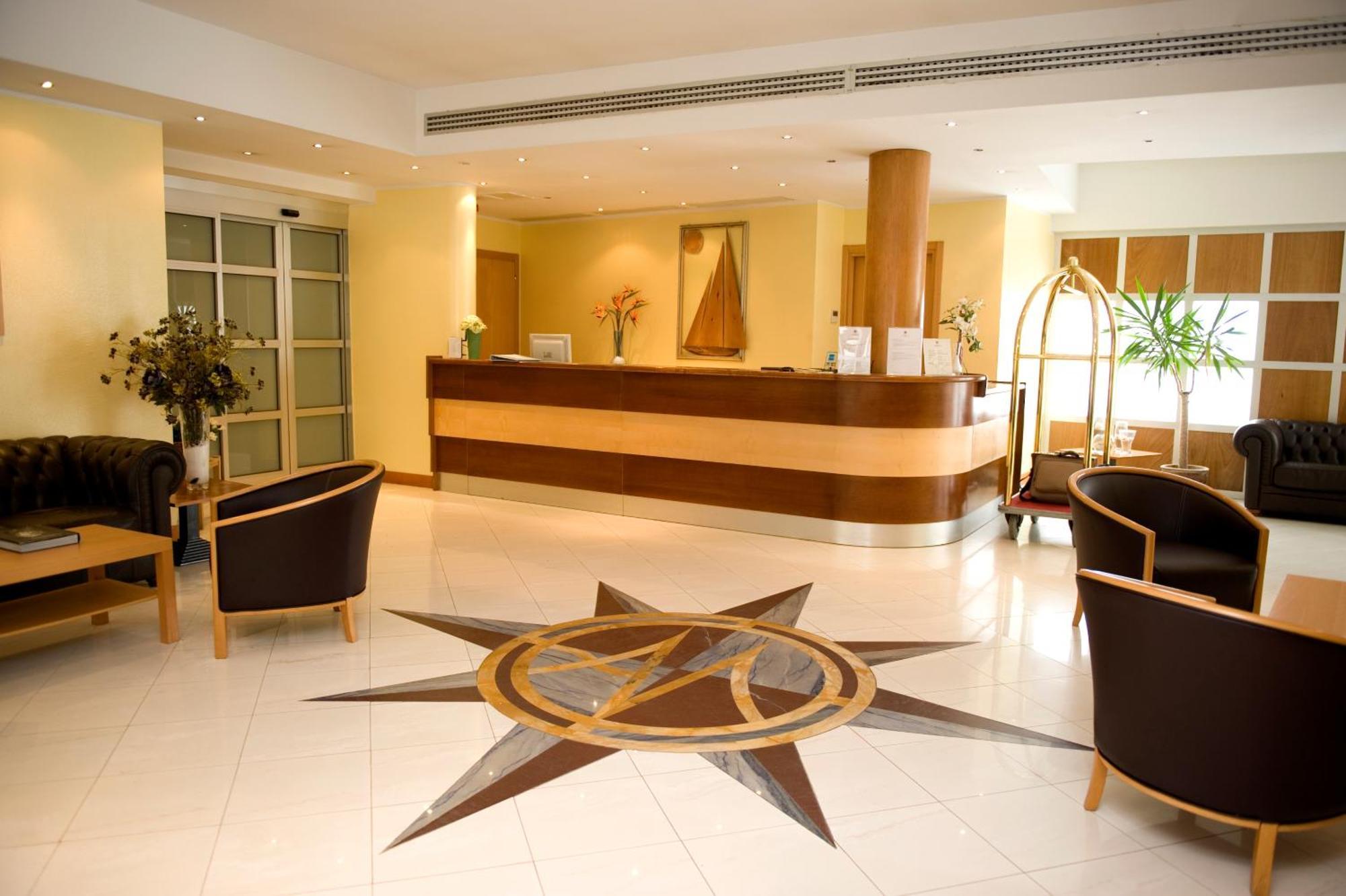 Albergo Mediterraneo Terracina Esterno foto