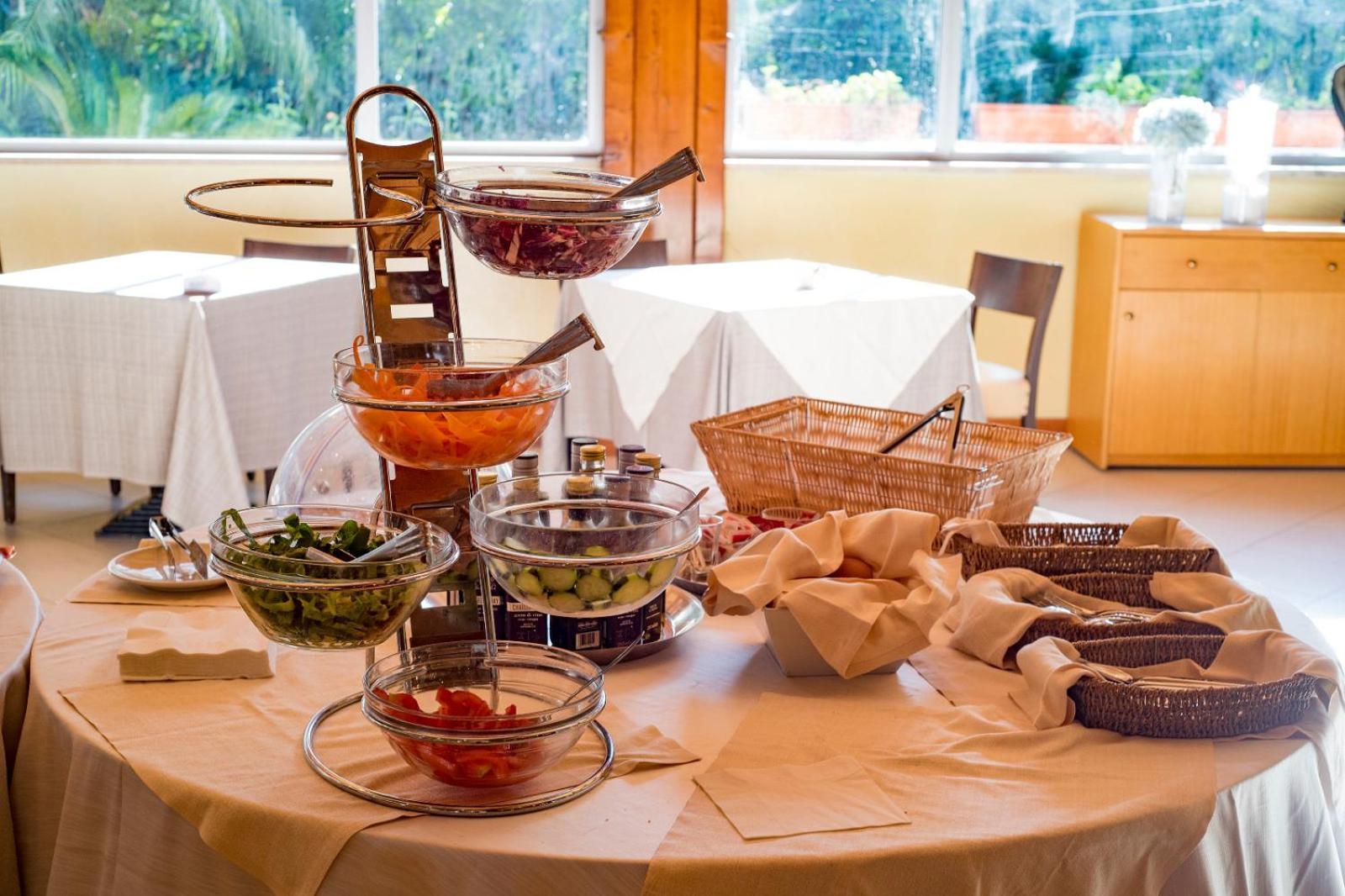 Albergo Mediterraneo Terracina Esterno foto