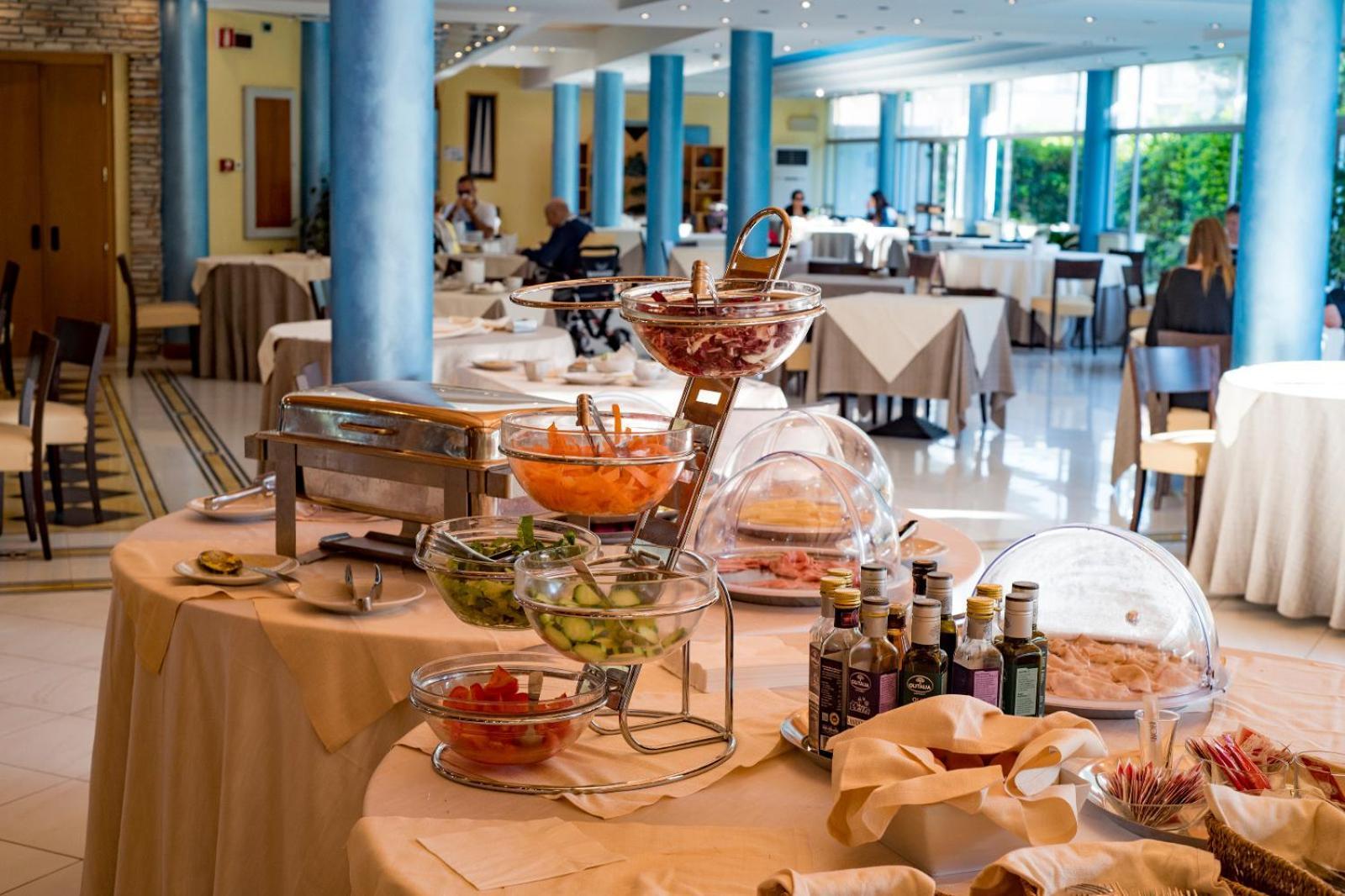 Albergo Mediterraneo Terracina Esterno foto