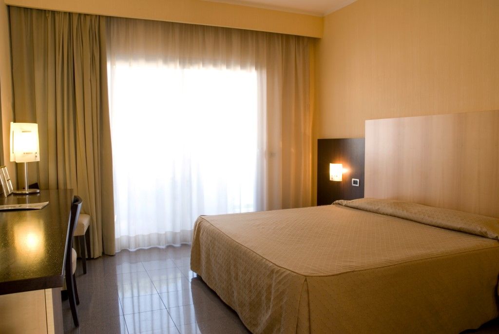 Albergo Mediterraneo Terracina Esterno foto